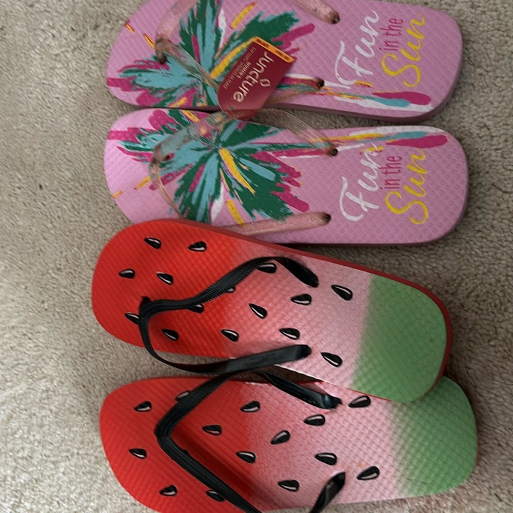NWT Women's Juncture Watermelon & floral Flip-flops 2pairs 9/10